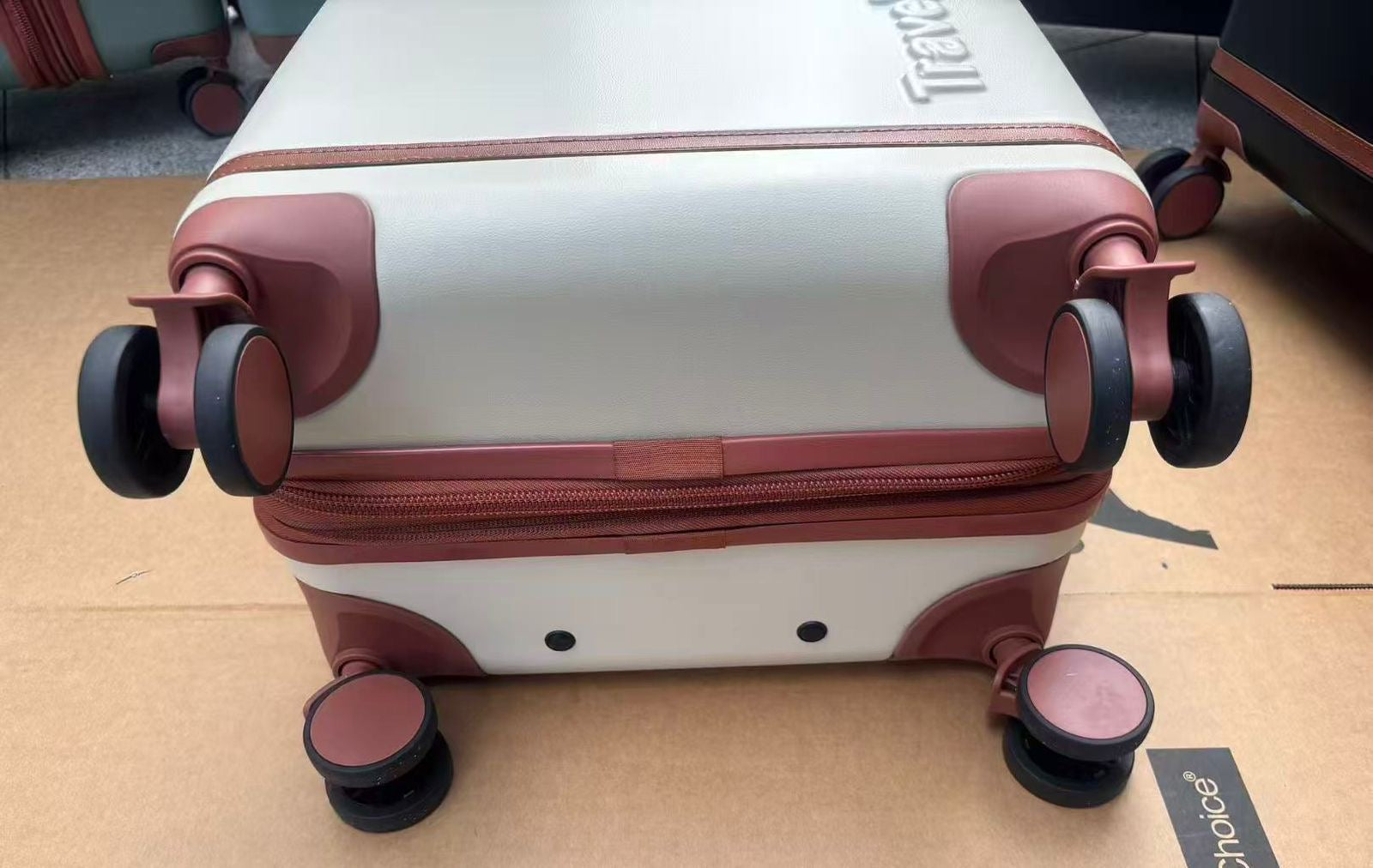 Traveler’s Choice - PC luggage