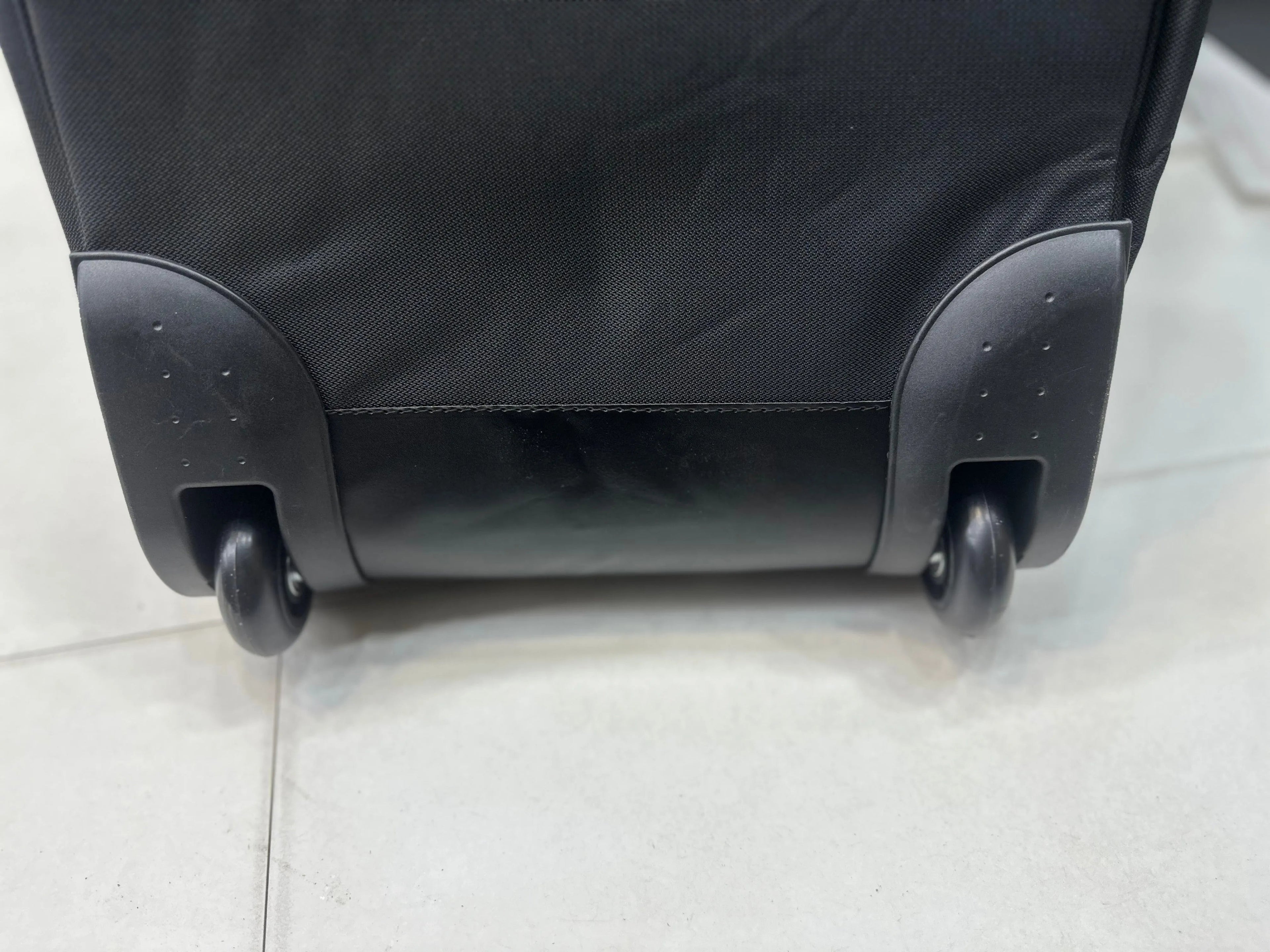 Concept - Soft Trolley Duffle Bag - 27" - Black