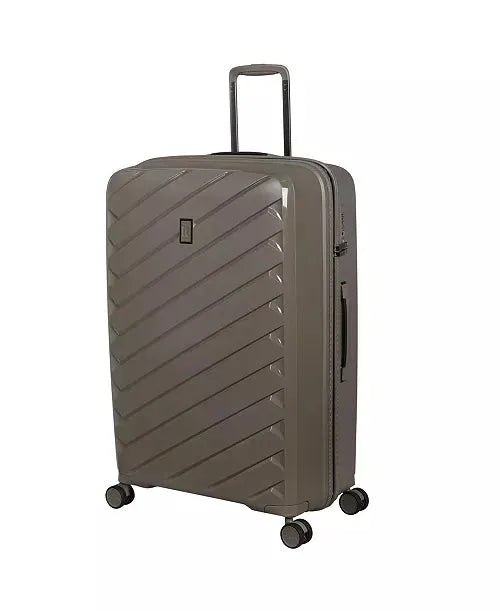 it luggage Influential Hardside Spinner